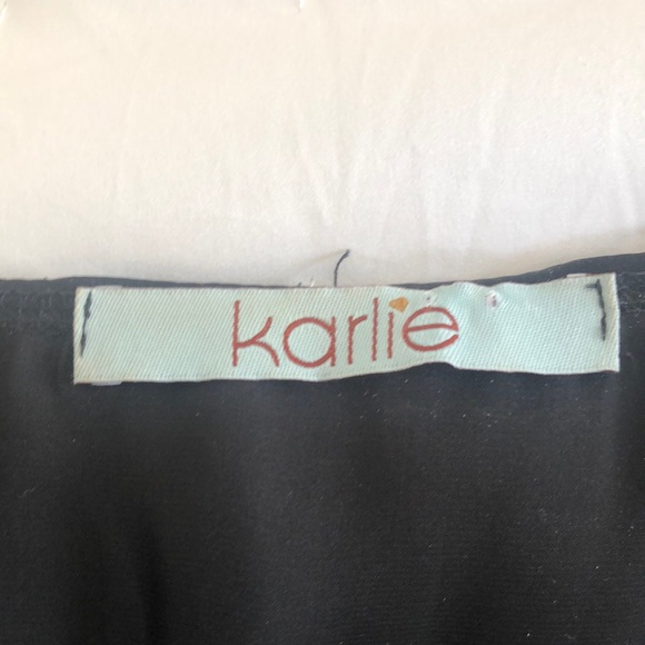 Karlie tunic top with cream lace - Picture 3 of 3